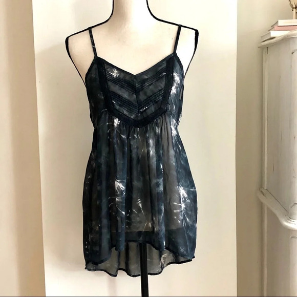 Timing Spaghetti Strap Top. Size L - Picture 1 of 5